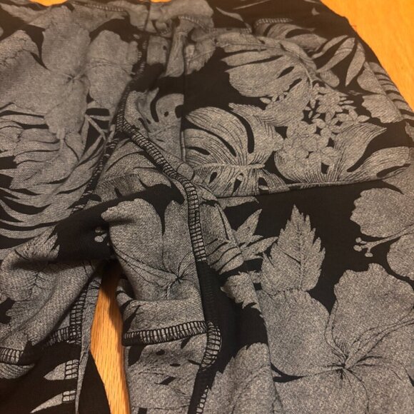 NSF Sayde Gray Floral French Terry Sweatpants - Petite Size - Picture 6 of 6